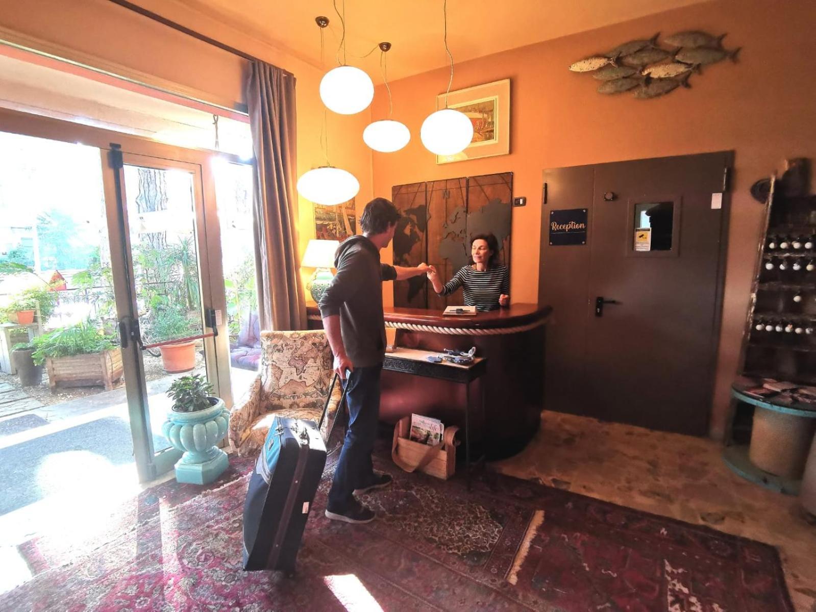 Hotel Casa Dorita - Free Breakfast Corner 8-12 Cervia